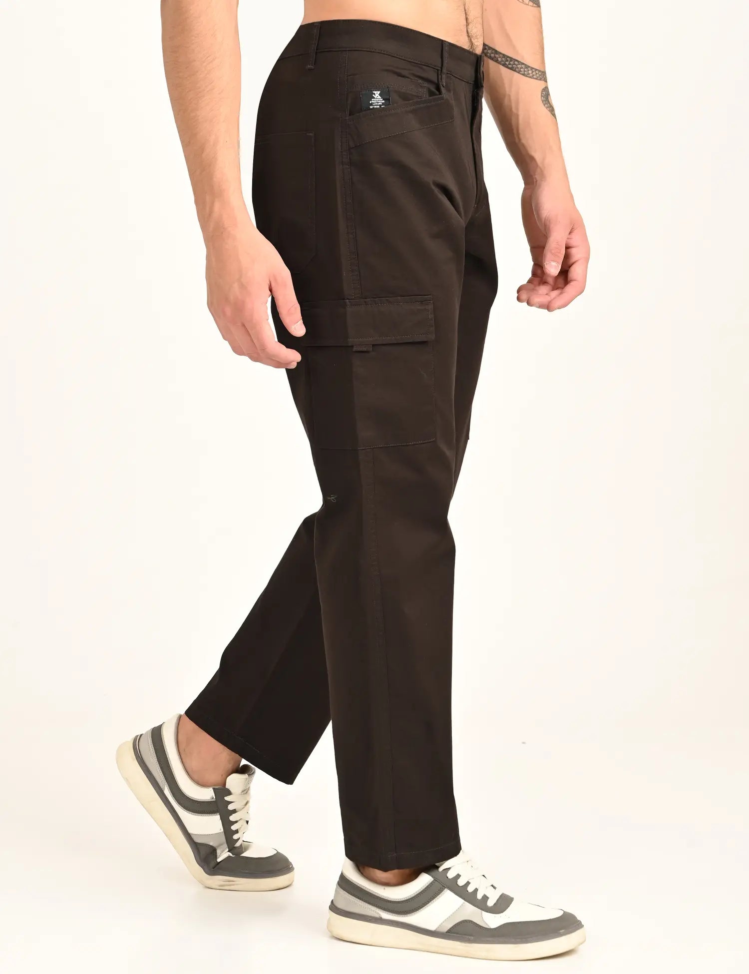 Men’s Straight Fit Utility Cargo Pants-Brown