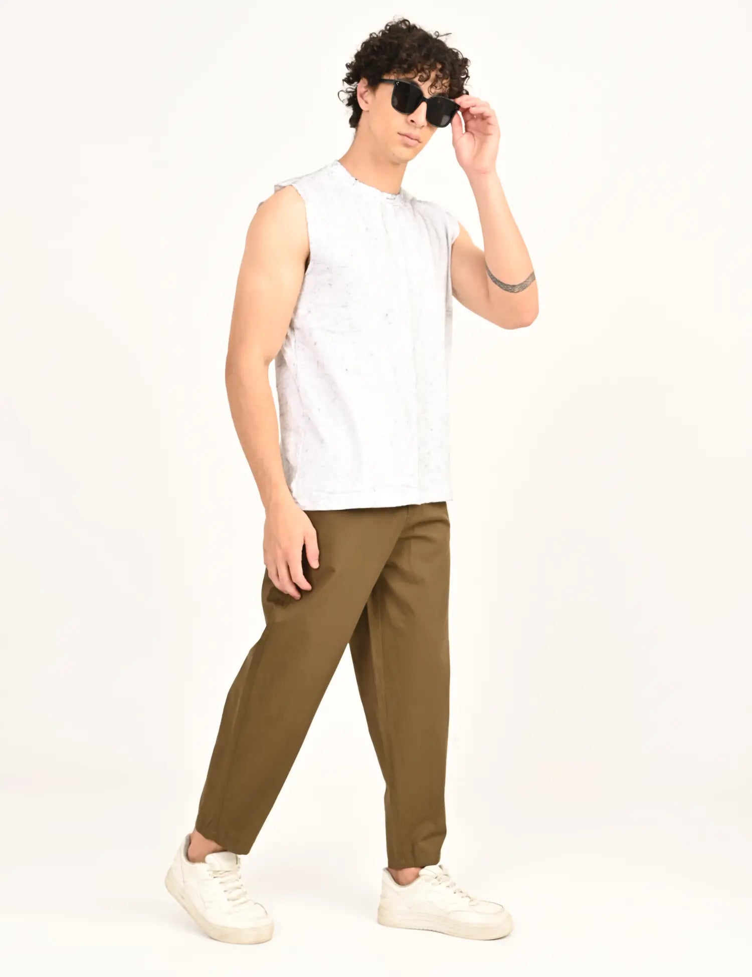 Men’s Relaxed Fit Straight Crop Cotton Pants-Brown