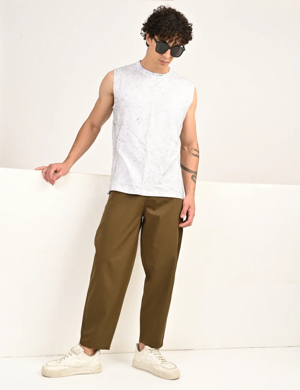 Men’s Relaxed Fit Straight Crop Cotton Pants-Brown